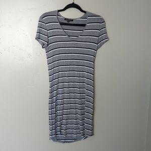 Velvet Heart Grey Striped Tee Shirt Midi Dress‎ S